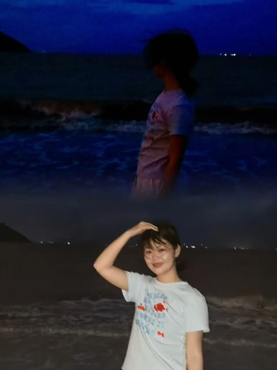 万可在海边的生活照